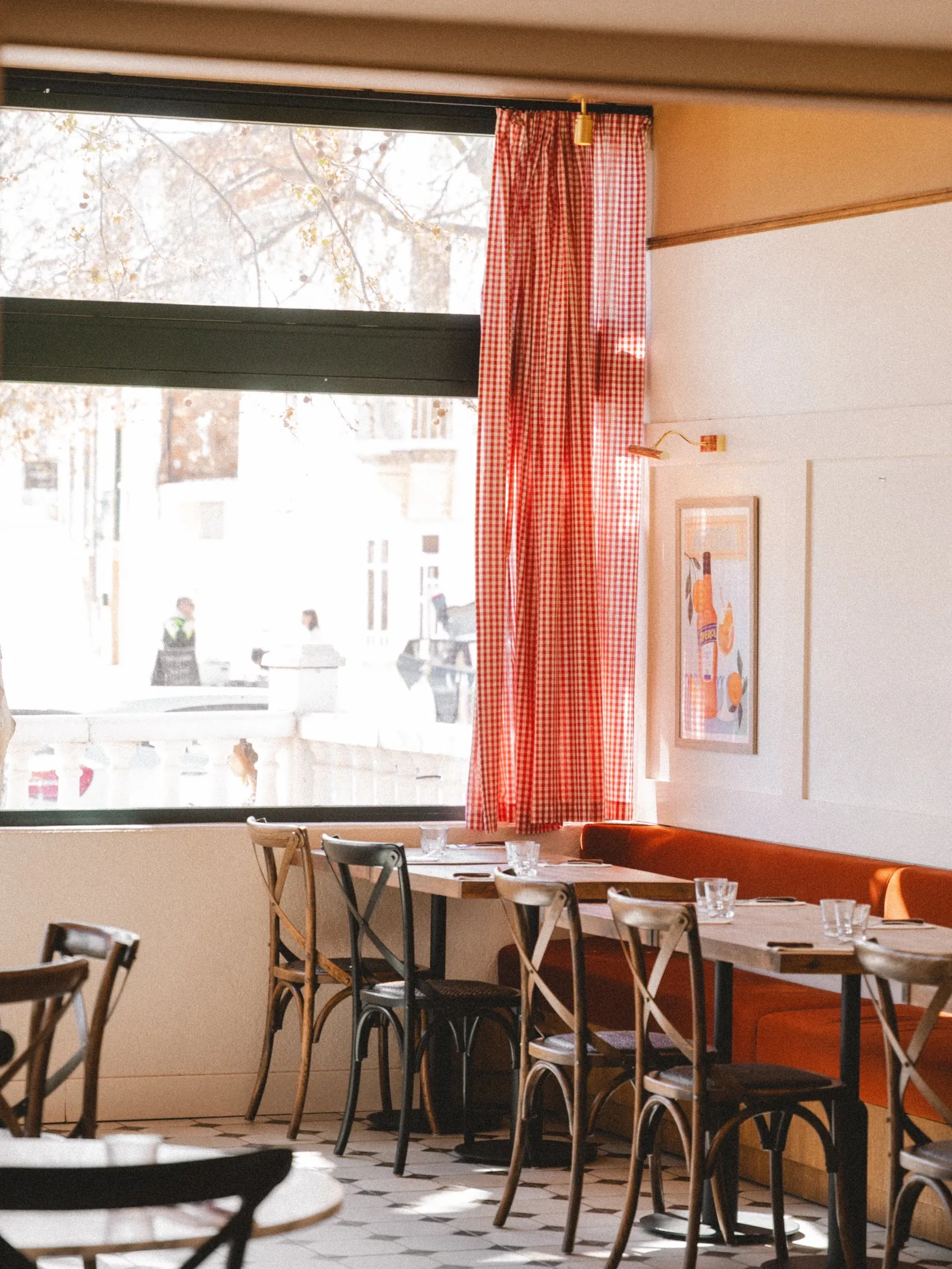 Galerie - interieur-tables